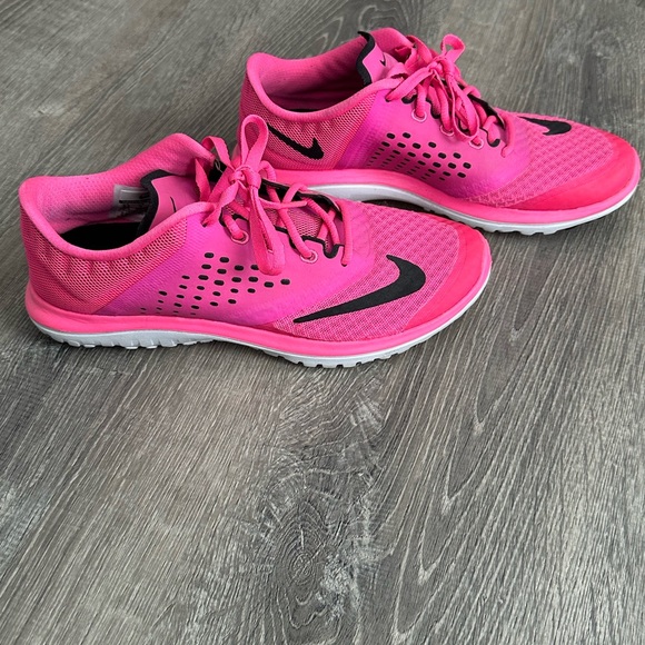 Women’s Nike Fitsole - Size 6.5 - Picture 3 of 4